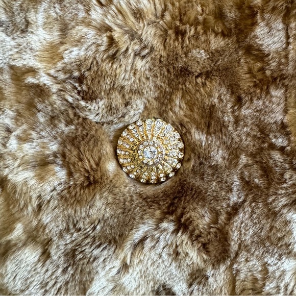 Y2K Camel Brown Faux Fur Coat - Picture 8 of 8